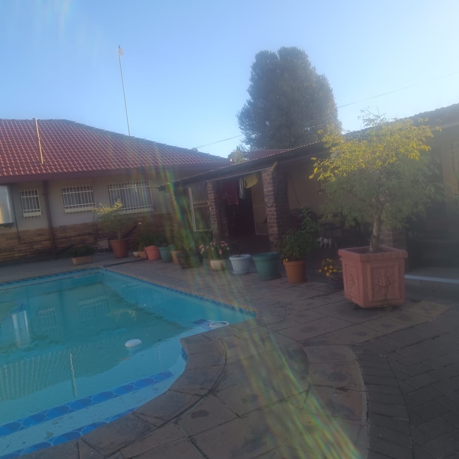 4 Bedroom Property for Sale in Sasolburg Ext 5 Free State